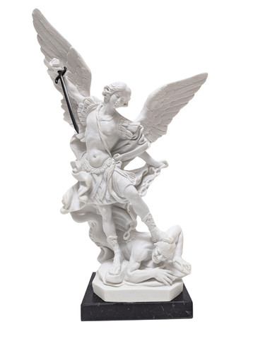 Statua san michele - statua,