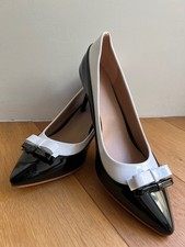 CDTV donna tacco a spillo