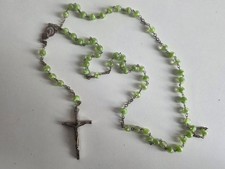 Pregevole rosario con grani in