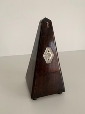 Antico metronomo per musicisti