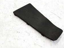 TAPPETINO CENTRALE PEDANA PIAGGIO VESPA LX 4V 4T 50 2009 2013 C38700