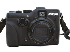 Orig.  * Nikon Coolpix P7100*