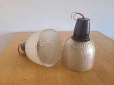 Set di due lampade da muro vintage