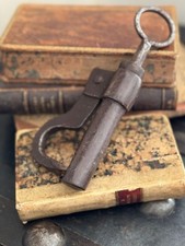 Antico Lucchetto pad lock a