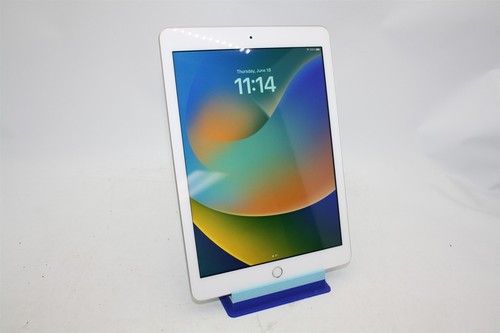 Apple ipad 5th gen - ipad, space