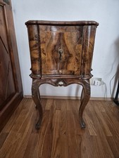 Comodini d'epoca di stile