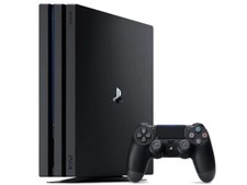 playstation 4 pro 2 Tb + 3 Joystick + 6 Giochi
