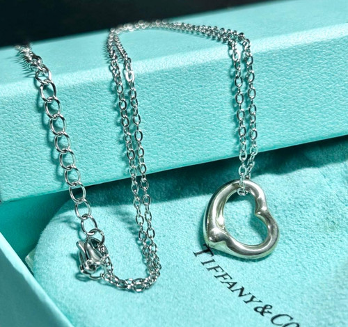 Autentica collana con ciondolo