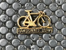 pin's pin BADGE VELO BICI BIKE