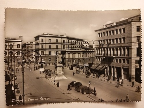 Livorno piazza cavour auto - -,