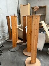 APPENDERIE PER NEGOZI  E MOBILI DA ESPOSIZIONE IN LEGNO MASSELLO. Perfetti.