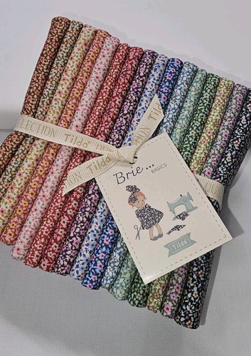 Tilda brie tiny florals - tilda,