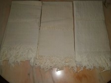 3 ASCIUGAMANI COTONE RICAMATI  anni 30, dimensioni 150X104cm e frangia 11cm