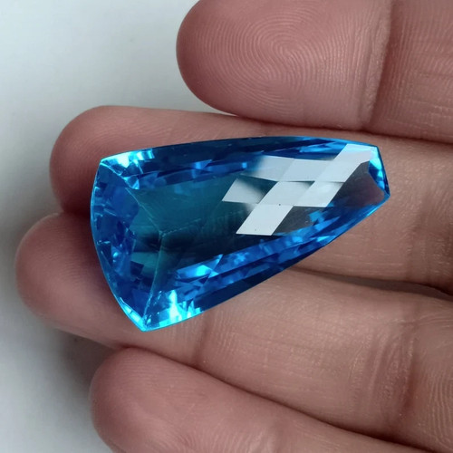 Grande topazio blu svizzero - grande!!,