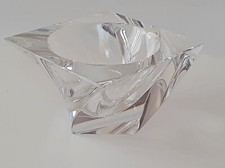 Ciotola pesante tornado in