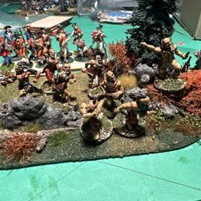 Indiani del bosco in metallo