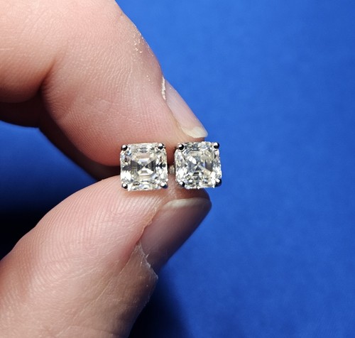 Orecchini perno moissanite - a,