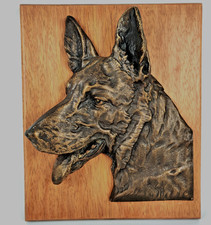 Rilievo da Parete Cane Pastore