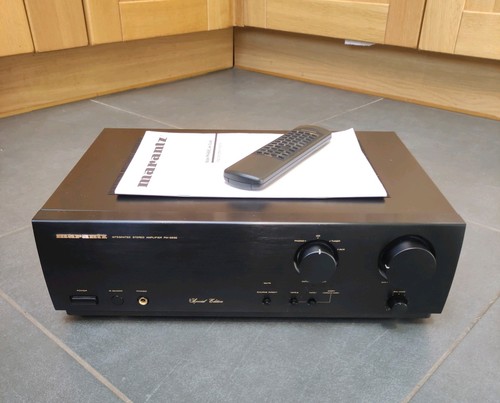 Amplificatore stereo integrato