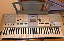Yamaha psr 413 keyboard mint - psr-,