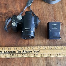 Panasonic LUMIX DMC-FZ18 8,1 megapixel fotocamera digitale con batteria e caricatore