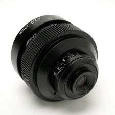 Mitakon Zhongyi 20 mm f/2 4,5