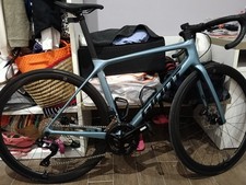 bici da corsa in carbonio