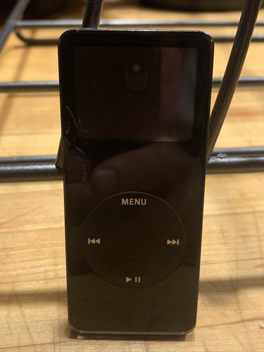 Ipod nano a1137 4gb black - ipod,