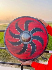 Scudo medievale in legno