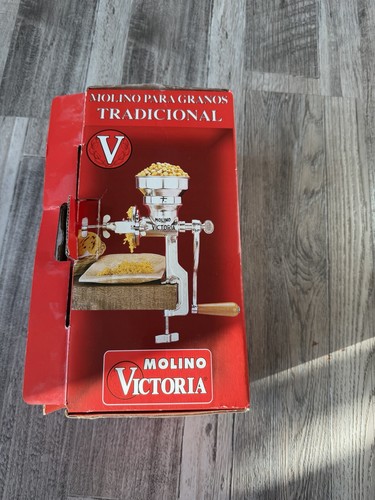 Molino victoria macina grani - molino,