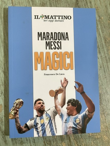 Libro mattino napoli magici - il,