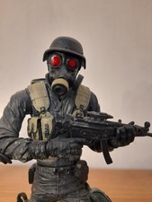 Resident Evil Action Figure Custom Repaint  Hunk 18cm