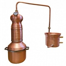 Distillatore alambicco - distillatore-alambicco, a
