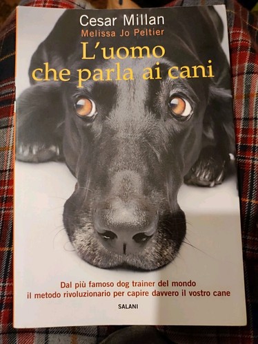 Uomo che parla cani - ai,