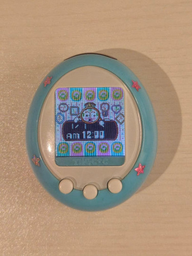 Bandai tamagotchi plus - plus, color