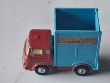 Corgi Toys: Bedford Tractor Unit rosso/blu "Chipperfield", senza carico