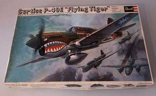 Revell 40e flying - 1/32, "flying
