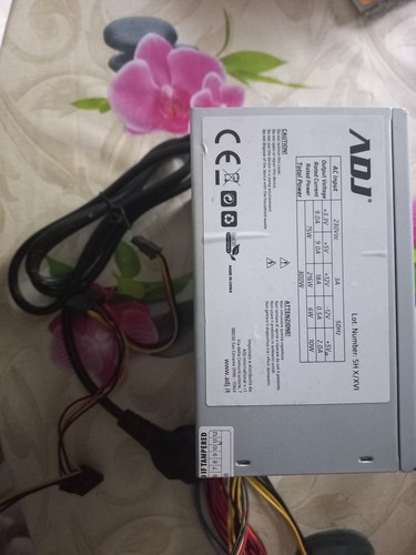 Alimentatore adj 230v con - pc,
