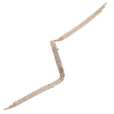  Elegante spilla con nappa a