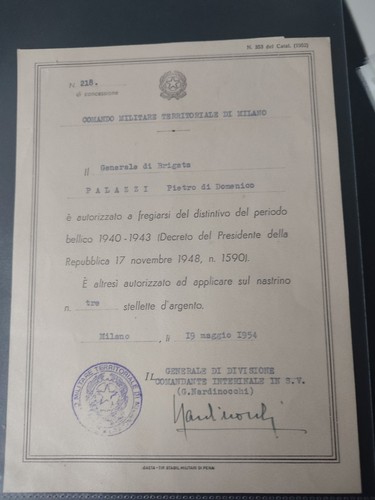 Attestato diploma distintivo - attestato/diploma,