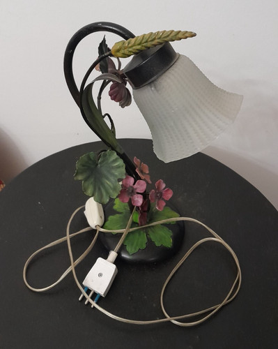 Lampada vintage con fiori