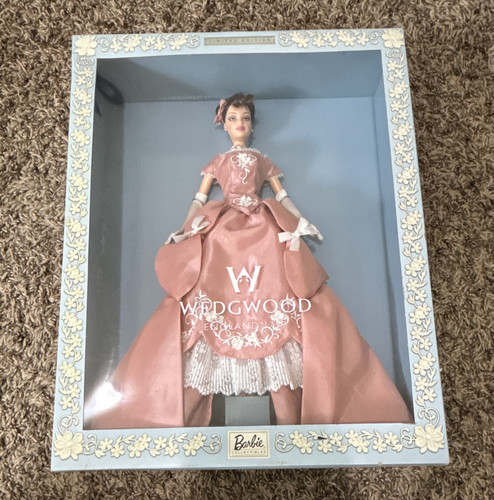 Barbie collector wedgwood - collector,