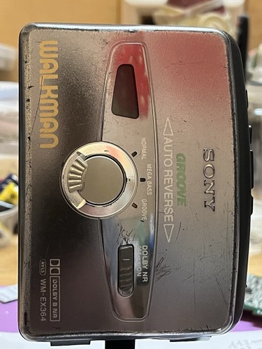 Sony portable cassette - 🟡sony,