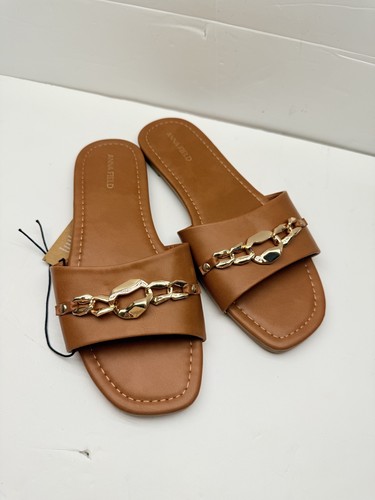 Anna field wide - field, mules