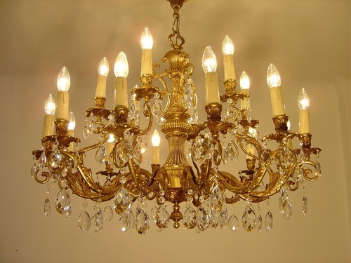 Grande lampadario forma antica - grande,
