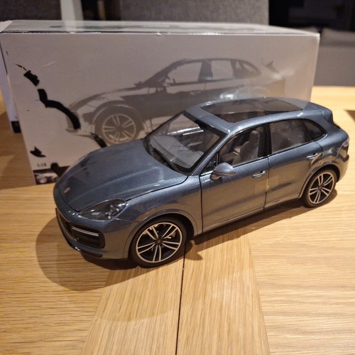Modellino auto porsche cayenne - auto,