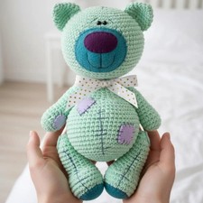 Bambola all'uncinetto