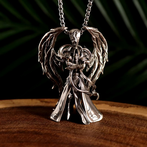 Collana con ciondolo mitico