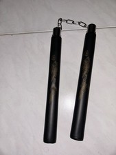 NUNCHAKU IN GOMMA MORBIDA CON DISEGNI DI BRUCE LEE