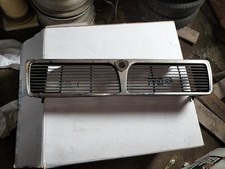 LANCIA PRISMA GRIGLIA MASCHERINA FRONTALE - 82415636 - NUOVA  DELL'EPOCA